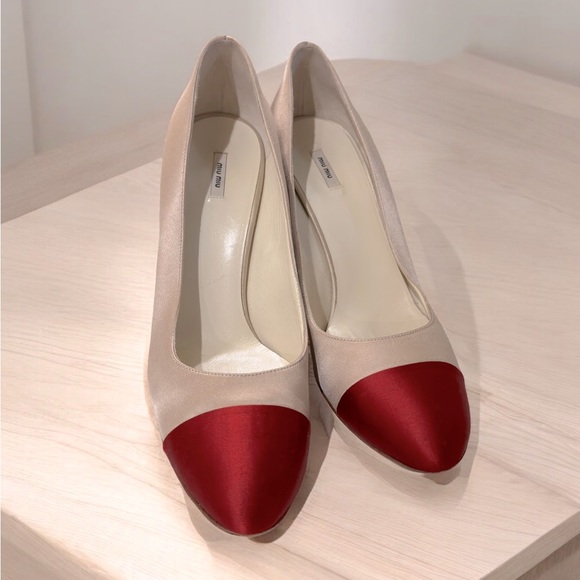 Miu Miu champagne satin heels with red - Picture 1 of 5